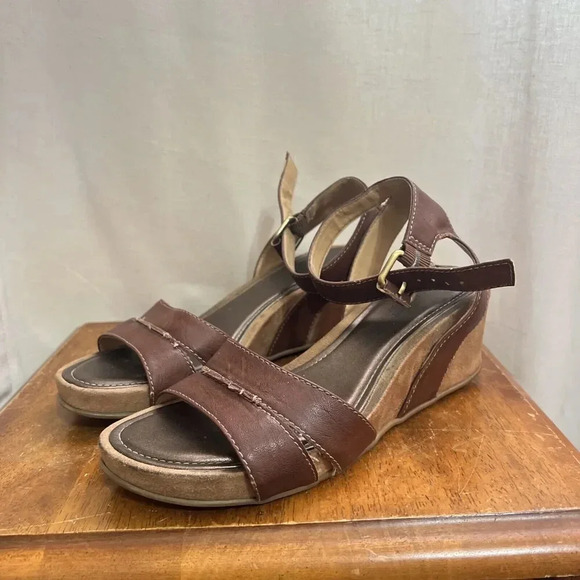 Naturalizer‎ Panya Brown Suede Leather Synthetic Nubuck Wedge Sandals Size 8 M - Picture 1 of 10